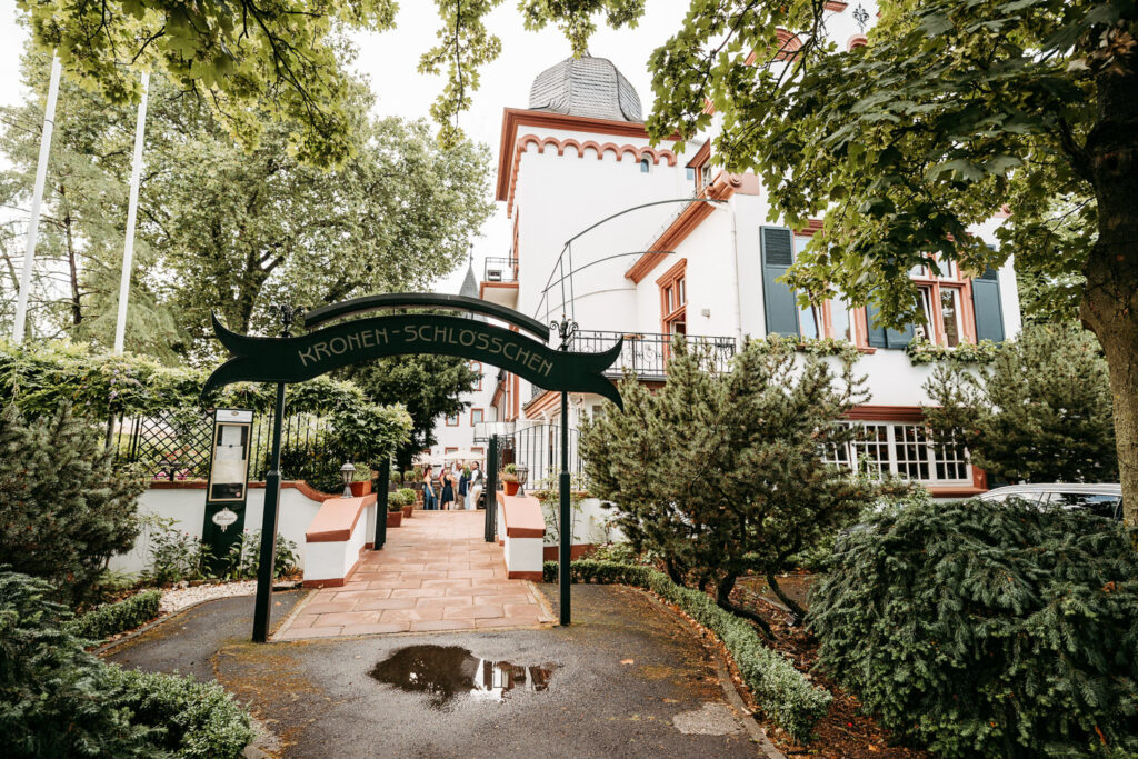 Hochzeitsfotograf Mainz Hochzeit Kelly und Hayden Burg Rheinstein Hotel Kronenschlösschen