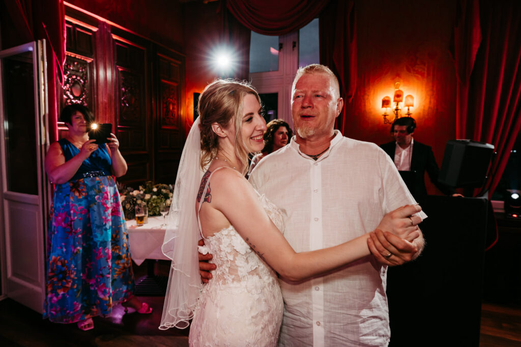 Hochzeitsfotograf Mainz Hochzeit Kelly und Hayden Burg Rheinstein Hotel Kronenschlösschen