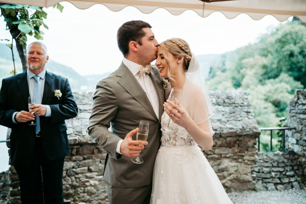 Hochzeitsfotograf Mainz Hochzeit Kelly und Hayden Burg Rheinstein Hotel Kronenschlösschen