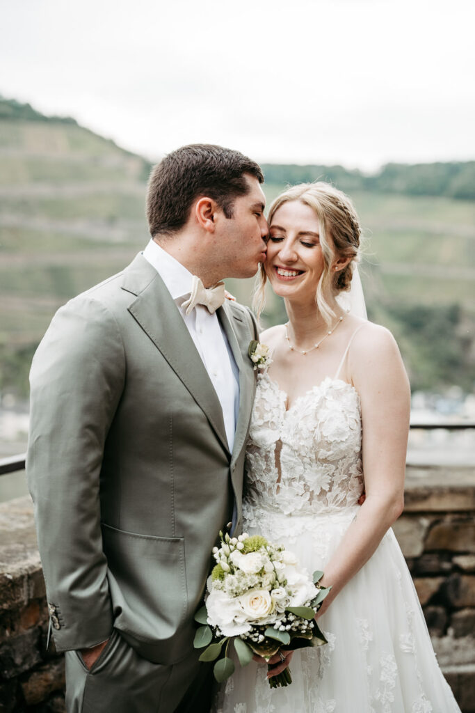 Hochzeitsfotograf Mainz Hochzeit Kelly und Hayden Burg Rheinstein Hotel Kronenschlösschen