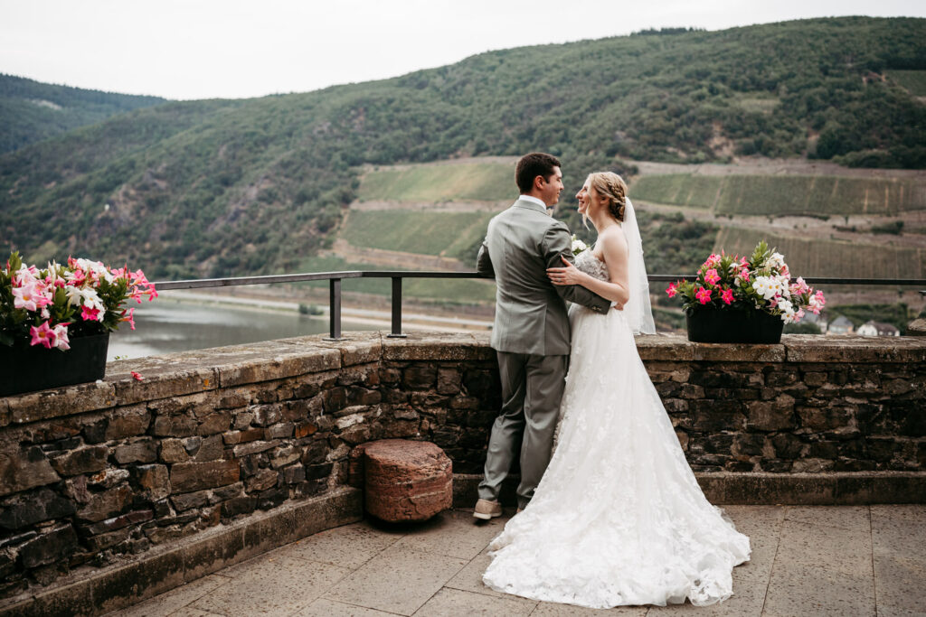 Hochzeitsfotograf Mainz Hochzeit Kelly und Hayden Burg Rheinstein Hotel Kronenschlösschen