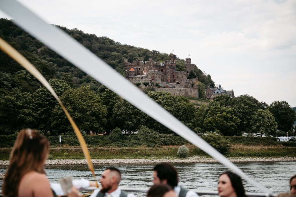 Hochzeitsfotograf Mainz Hochzeit Kelly und Hayden Burg Rheinstein Hotel Kronenschlösschen